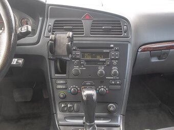 Volvo V70 2.4D 120KW mat – 4x4 - 9