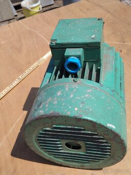 Motor 1,1 kw 1410 ot. - 9