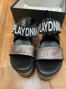 NOVÉ sandále Replay, vel. 40 - 9