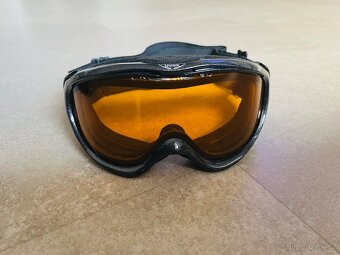 Lyžařská helma Uvex a brýle Uvex - 9