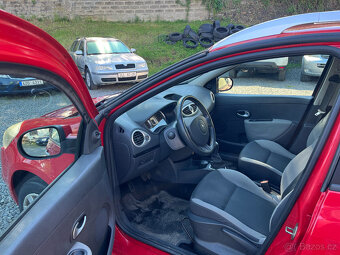 RENAULT CLIO 1,2 i 55Kw 1.MAJITEL, ČR - 9