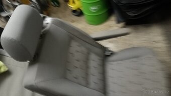 Vw t5 Multivan zadní otočná sedačka - 9