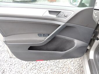 VW Golf Variant 1.6TDi,85kw,2018,2.maj.-21%DPH - 9