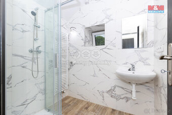 Pronájem bytu 3+1, 80 m², Pardubice, ul. Dašická - 9