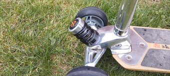 Koloběžka/skateboard - 9