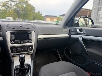 ŠKODA OCTAVIA 1.6 tdi top stav - 9