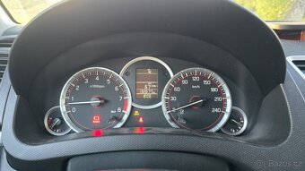 Suzuki Swift Sport - 9