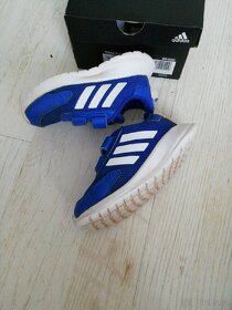 Tenisky Adidas Tensaur. Vel 26. - 9