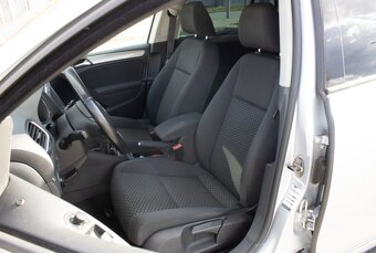 Volkswagen Golf 1.6 TDI z roku 2011 - 9