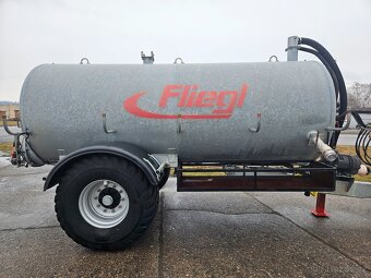 Fekální cisterna FLIEGL 8m3 - 9