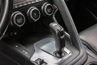 Jaguar E-Pace 2.0 I4 180k R-Dynamic SE AWD A/T - 9