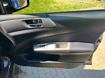 Subaru Forester 2,5 XT - 9