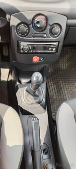 Renault Clio 3, 1.2i, 1.majitel, koupeno v ČR, 140tis km - 9