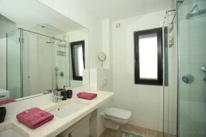 ☀Trogir – moderný apartmán so strešnou terasou a výhľadom - 9