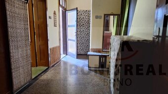 Prodej řadového rodninného domu s vjezdem a velkou zahradou, - 9