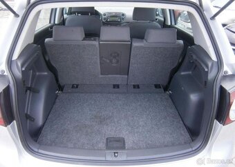 Volkswagen Golf Plus 2.0FSi 110kw,2x kola benzín manuál - 9
