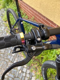 Trek Procaliber 9.6 Blue Carbon Horské kolo - 9