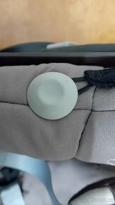 MAXI COSI 0-13 kg (Pebble) + 9-18 kg (2way Pearl) - 9