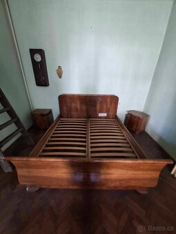 Nábytek ze 30 let. - 9