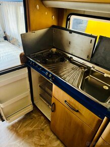 KARAVAN HOBBY DE LUXE - 9