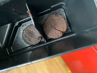Delonghi Magnifica ESAM 04.110 B + návod - 9