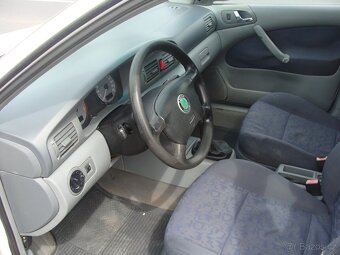 Škoda Octavia, 1.6i, 74 kW, tažné zařízení - 9