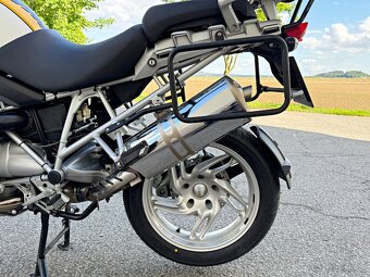 BMW R1200 GS 74KW r. 2006 - PO SERVISU, NOVÁ STK, CEBIA - 9