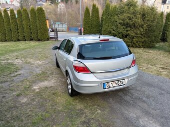Opel Astra H - 9