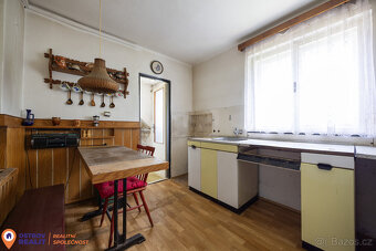 Prodej, rodinný dům, 1120 m2, Rovensko - 9