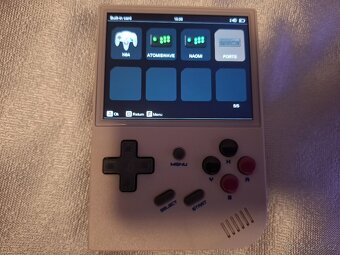 Prodám přenosnou herní konzoli - retro handheld konzoli - 9