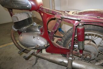 Jawa 350/360 - 9