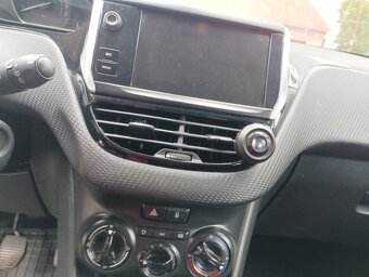 Peugeot 2008 1.2 - combi, nová TK - 9