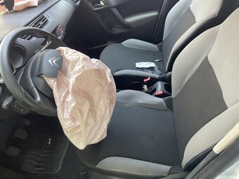 Prodám Citroen C 3 r.v. 2011 54 KW, naj.204 500km, 1360 ccm - 9