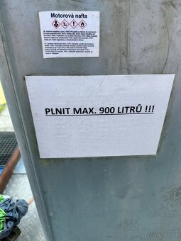 Tankovací nádrž na Naftu 900L - 9