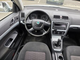 Škoda octavia 2,0tdi-103kw.r.v.2011 - 9