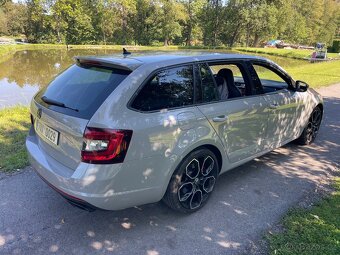 ŠKODA OCTAVIA RS 245 - 9