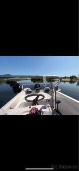 Motorový člun - 9