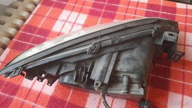 Xenon světlomety Ford Mondeo kombi III - 9