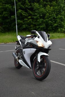 Yamaha yzf r-125 - 9