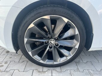 Škoda Superb, 1.8 TSI Style, ČR, 1.maj - 9