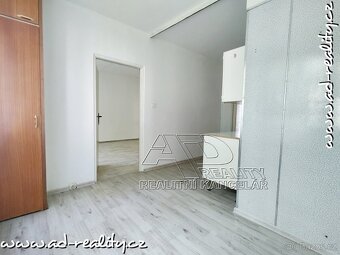 Pronájem panel bytu 2+1 s komorou [64m2] Pražské předměstí, - 9