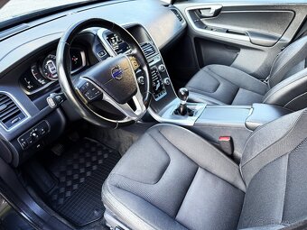 VOLVO XC60 2.4D4 AWD POLOKŮŽE, BIXENONY, KAMERA, 1.MAJITEL, - 9