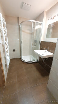 Pronájem krásného bytu 2+kk 44 m² Hradec Králové - 9