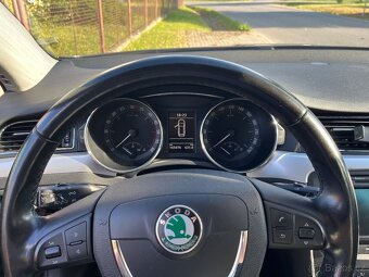 Škoda Superb 125kw Elegance combi automat DSG 2010 - 9