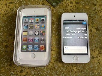 iPhone 4 16GB + iPod touch 8GB - 9