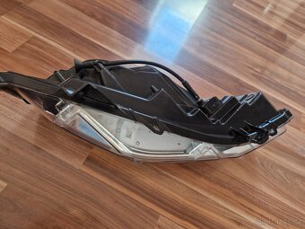 OEM LED pravý blinkr pro Ford mustang 2018-2023 FL - 9