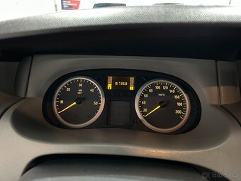 Opel Vivaro 2,0 DCI WEBASTO TZ 9 MÍST NOVÁ STK - 9