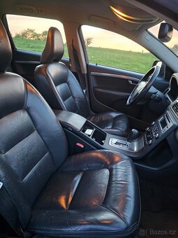 Volvo XC70 D5 AWD - 9