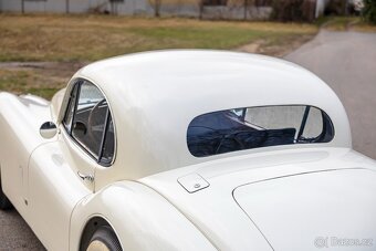 Jaguar XK120 Coupe - 9