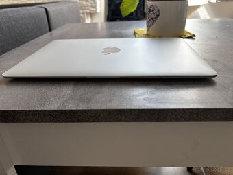 MacBook Air 2017 - 9